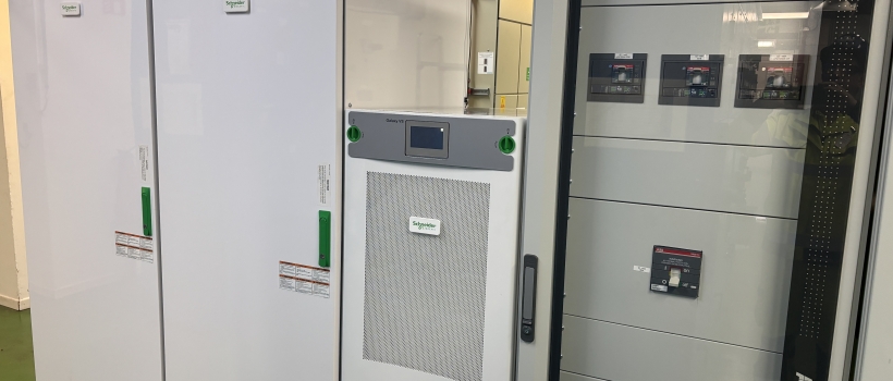 armarios de baterias, UPS y armario de control.